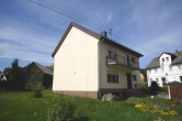 Seitenansicht - Meudt, solides Wohnhaus mit zusätzlichem Bauplatz *VIRTUELLE 360° BESICHTIGUNG AUF ANFRAGE*