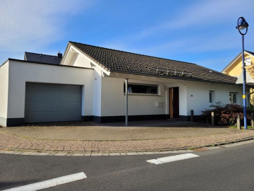 Dernbach, energieeffizienter Bungalow mit Garage *VIRTUELLE 360° BESICHTIGUNG AUF ANFRAGE*, 56428 Dernbach, Bungalow