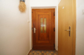 Alter Hauseingang - Niederelbert, Wohnhaus mit großer Garage in herrlicher Ortsrandlage *VIRTUELLE 360° BESICHTIGUNG AUF ANFRAGE*