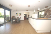 Kochbereich - Montabaur, großzügiger Bungalow mit Einliegerwohnung