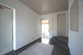 Niederahr, renoviertes Wohnhaus mit Anbau *VIRTUELLE 360° BESICHTIGUNG AUF ANFRAGE* - Eingangsbereich
