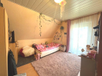 Zimmer 2 Dachgeschoss - Montabaur, Wohnhaus mit herrlichem Grundstück