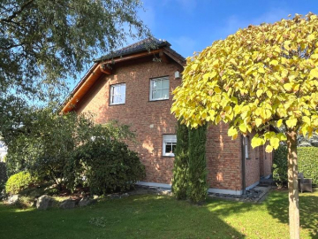 RESERVIERT!!! Siershahn, familienfreundliches Wohnhaus in herrlicher Lage *VIRTUELLE 360° BESICHTIGUNG AUF ANFRAGE*, 56427 Siershahn, Einfamilienhaus
