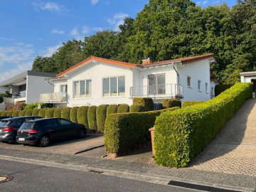 Montabaur, Wohnung mit Schlossblick *VIRTUELLE 360° BESICHTIGUNG AUF ANFRAGE*, 56410 Montabaur, Wohnung
